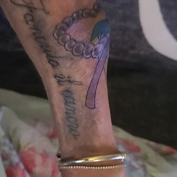 I'M A SURVIVOR..5 YEARS CANCER FREE THANKS TO ALL XXOO - Picture 2 of 2